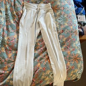 Ready to rulu high rise jogger